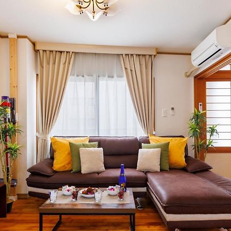 Naha Gajumaru Apartment Hotel 301 Екстер'єр фото